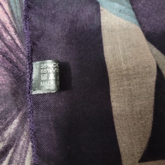 Beautiful Floral Cotton Viscose Scarf - Picture 4 of 6